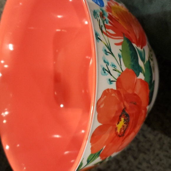 Set of 3 Pioneer Woman Nesting Bowls and Lids - Picture 3 of 5